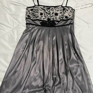 Sue Wong Brand New Empire Waist Embroidered Beaded Dress Size 6